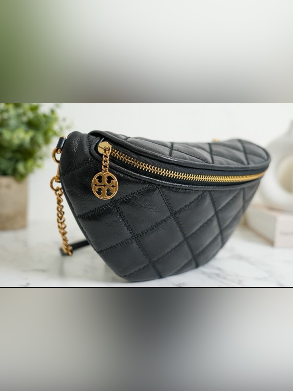 Nwt Tory Burch Black Quilted Leather Crossbody With Gold Hardware